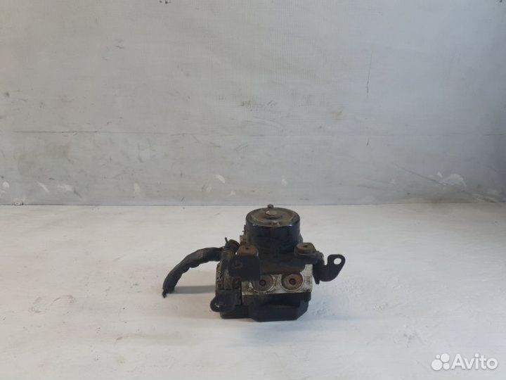 Блок abs Hyundai Elantra седан G4ED 2005