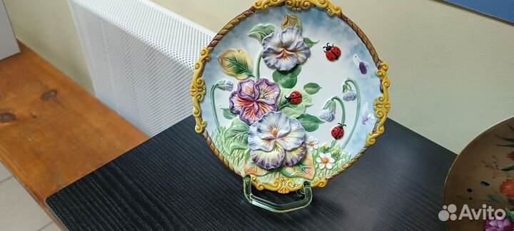 Тарелка фарфор настенная