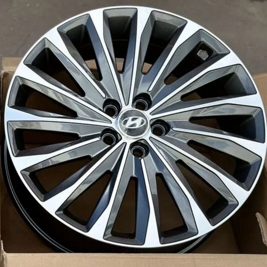 Литые диски Hyundai 7.5×R20 5×114.3