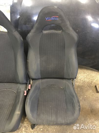 Сиденья передние LADA Priora