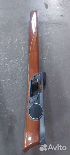 Молдинг дверных обшивок на Volkswagen Phaeton