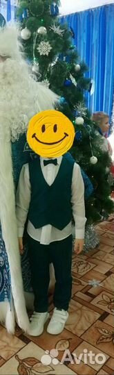 Костюм тройка