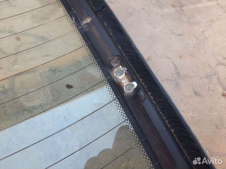 Боковое стекло Chevrolet Aveo T250 седан