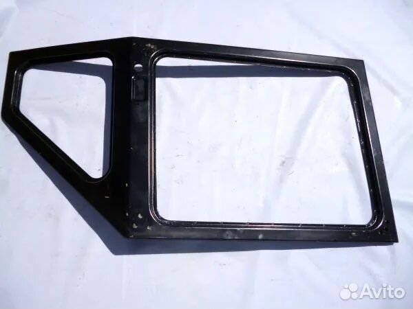 Дверь левая ук