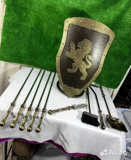 Подставка под шампуры Щит