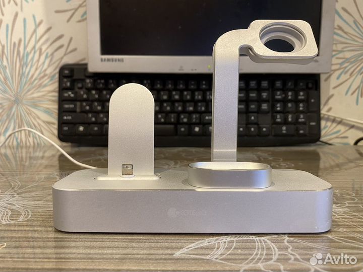 Док станция iPhone