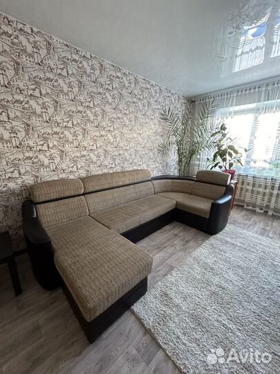 Большой угловой диван бу