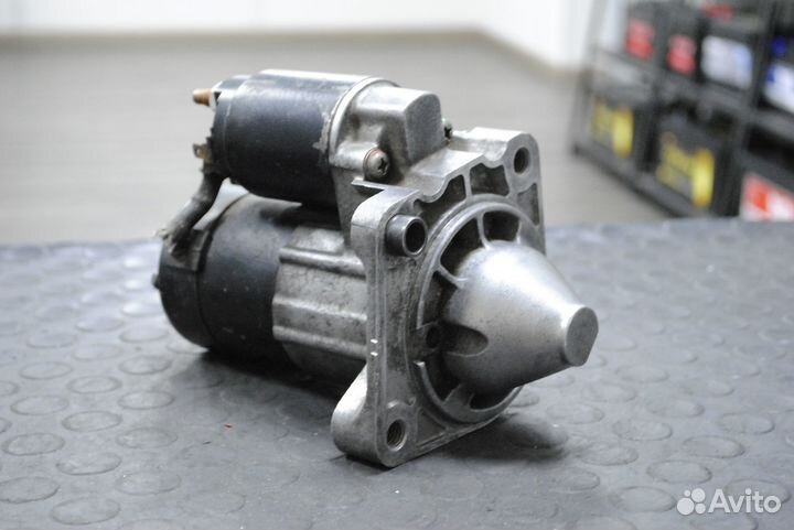 Стартер Chrysler Voyager, Dodge Caravan 2.4 б/у