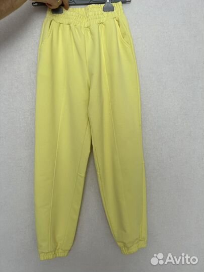 Спортивный костюм женский