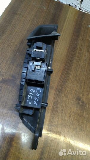 Audi A5 2017 Подлокотник передний