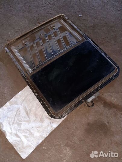 Люк мерседес 220 не лон г