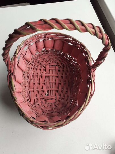 Корзина плетеная из лозы ива