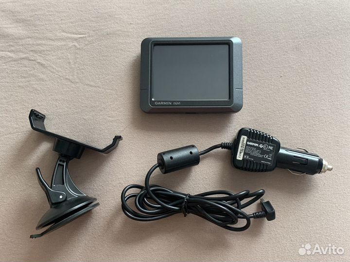 Навигатор Garmin nuvi 205
