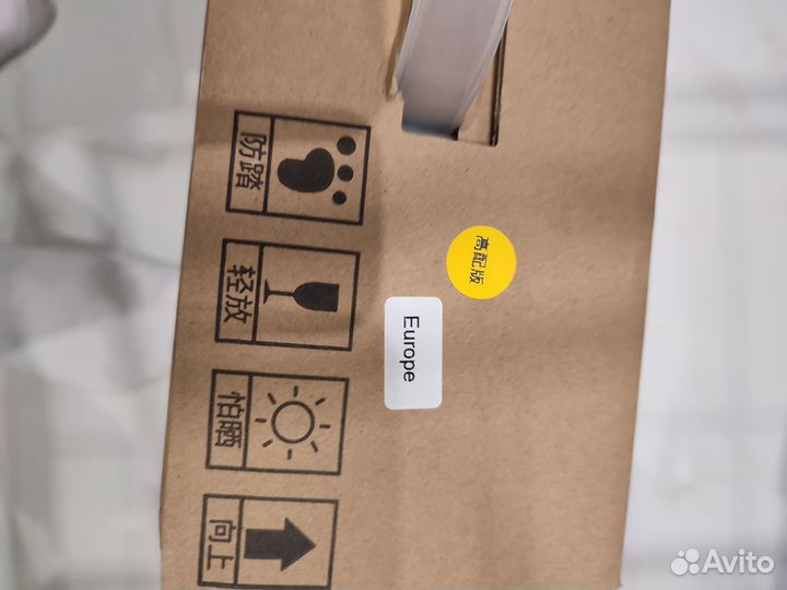 Робот мойщик пола