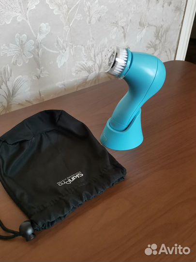 Аппарат для очищения кожи лица