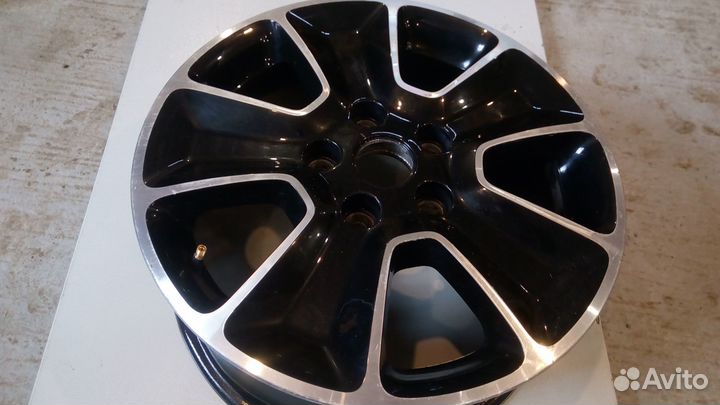 Диск литой R16 Renault Duster