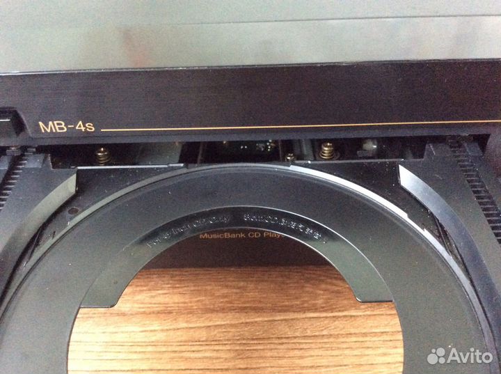 CD проигрыватель Nakamichi MB-4s