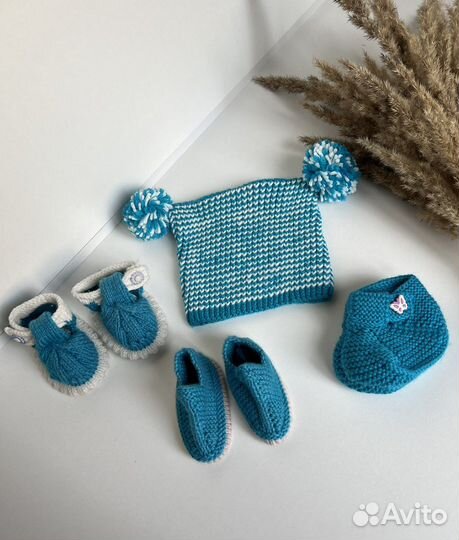 Детские пинетки, шапочки, кардиганы, носки