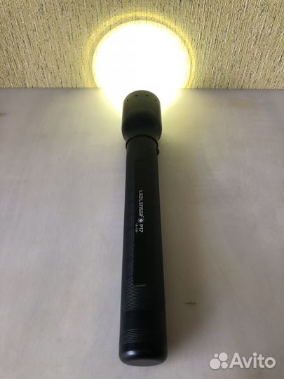 Фонарь LED lenser P17