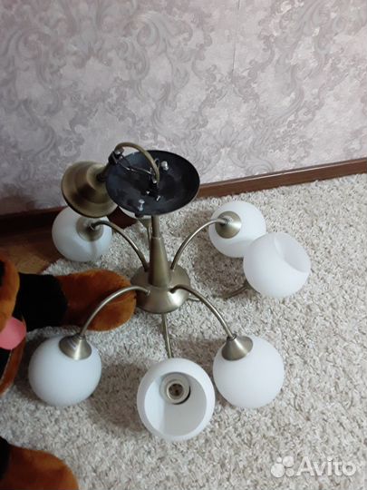 Продаю люстру