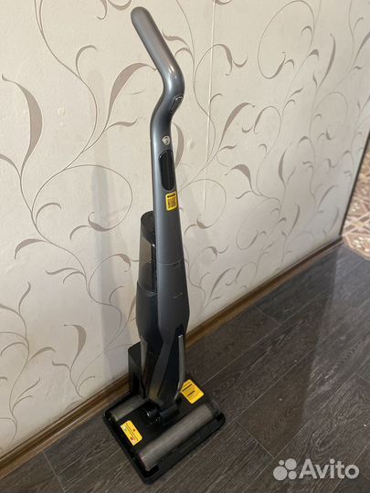 Пылесос вертикальный беспроводной 16000кПа