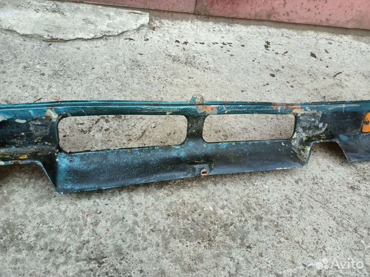 Губа бампера Ford Bronco 2