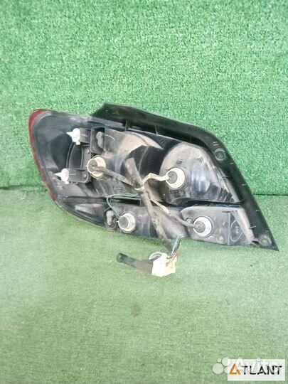 Фонарь задний правый mitsubishi airtrek