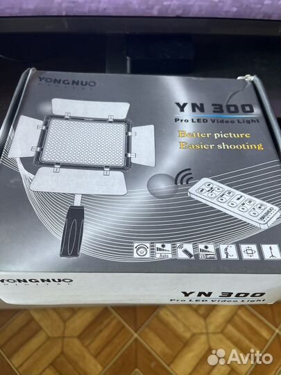 Осветитель yongnuo YN 300