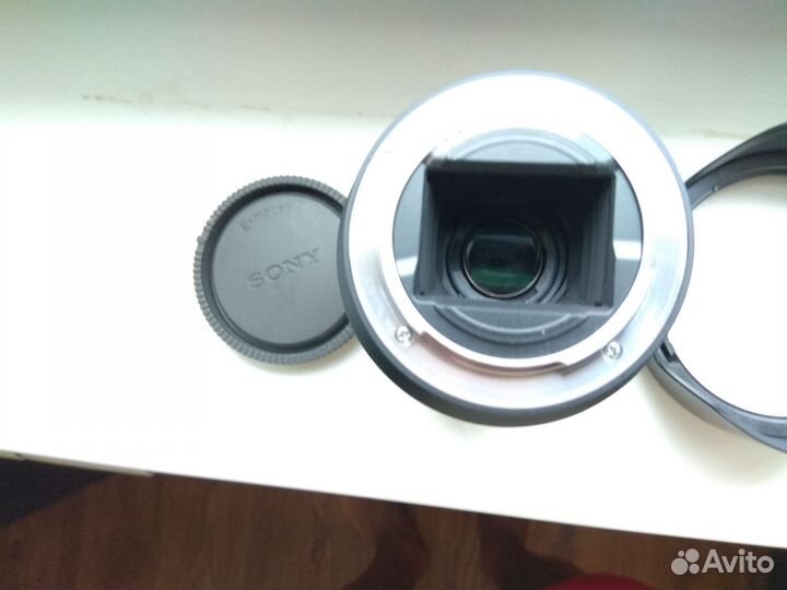 Объектив Sony FE 28-70