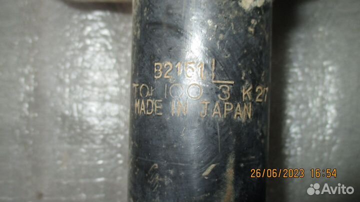 Стойка задняя левая Toyota Corolla E10 Пер Прив