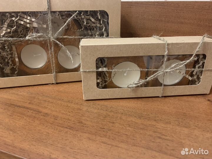 Подсвечники со свечами