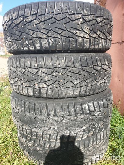Nordman 7 215/65 R16 40D