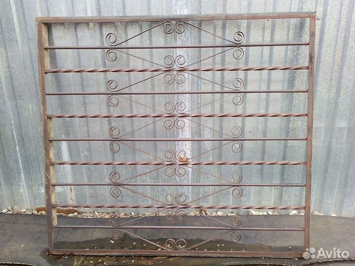 Решетка на окно б.у