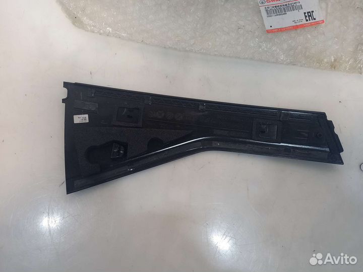 Накладка стойки двери задняя левая Haval F7