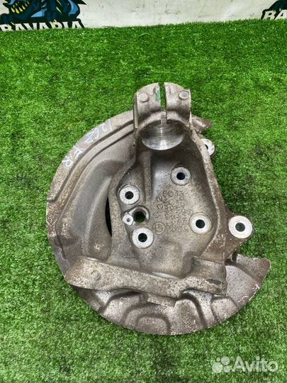 Кулак передний левый Bmw 3 E90 N53B30A 2011