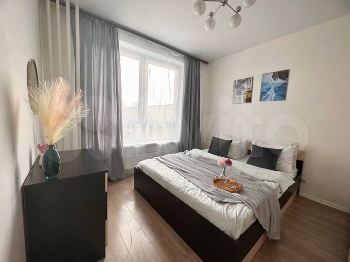 2-к. квартира, 76 м², 3/33 эт.