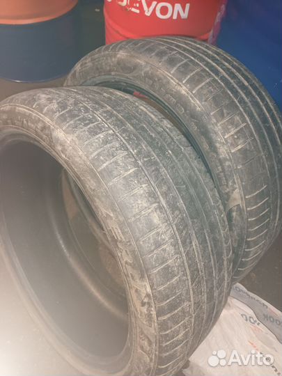 Pirelli P Zero PZ4 245/40 R20