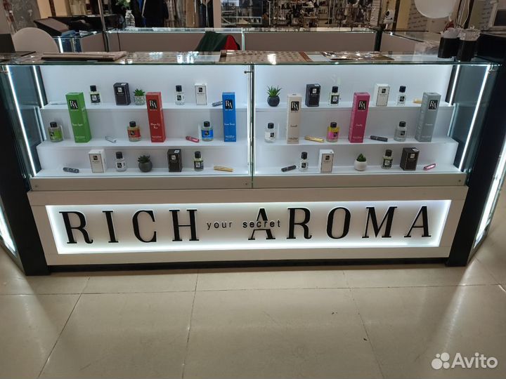 Продавец консультант в ТЦ рио