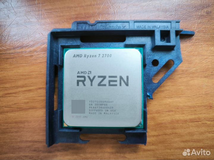 Процессор AMD Ryzen 7 2700