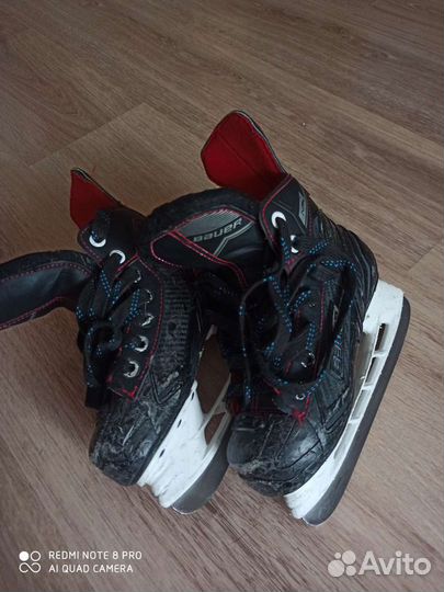 Хоккейные коньки bauer