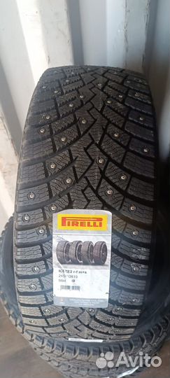 Pirelli Ice Zero 2 245/40 R19 98H