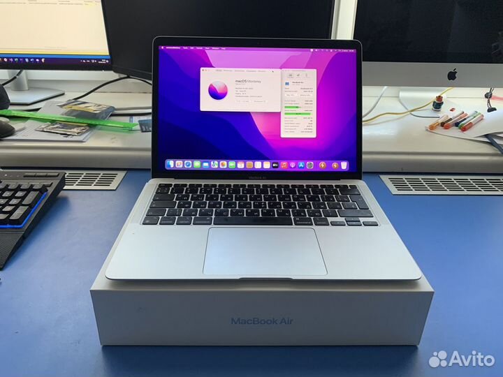 Серебристый MacBook Air M1 16/256