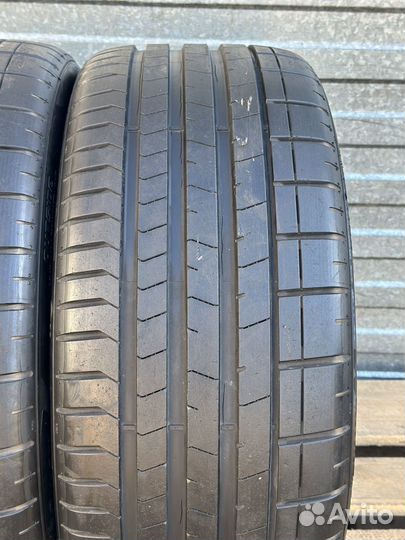 Pirelli P Zero PZ4 245/35 R20 95Y