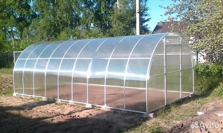 Теплица с поликарбонатом