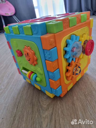 Развивающий бизикуб