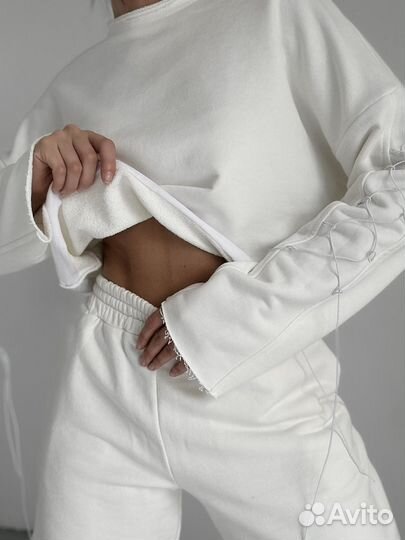 Костюм женский