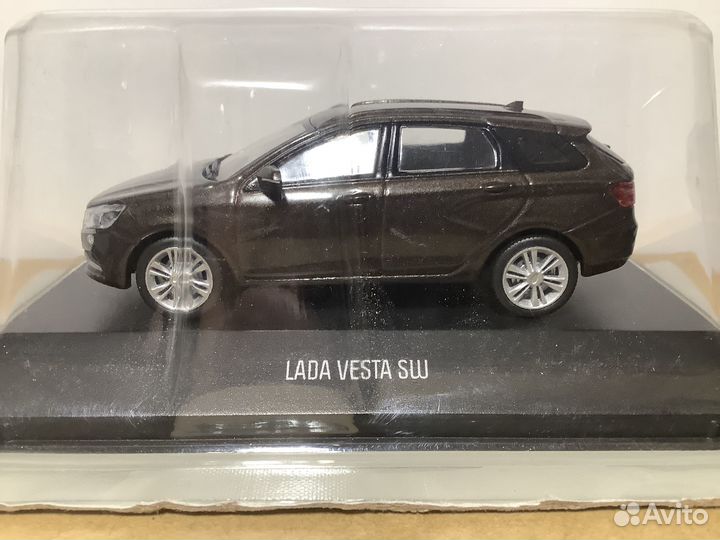 Модель автомобиляlada vesta SW 1:43 деа