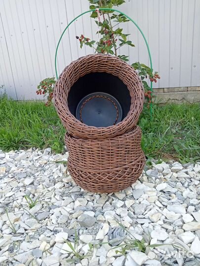 Кашпо из ротанга