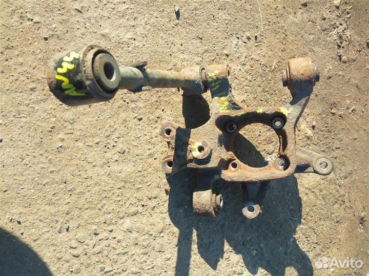 Кулак задний правый Opel Antara