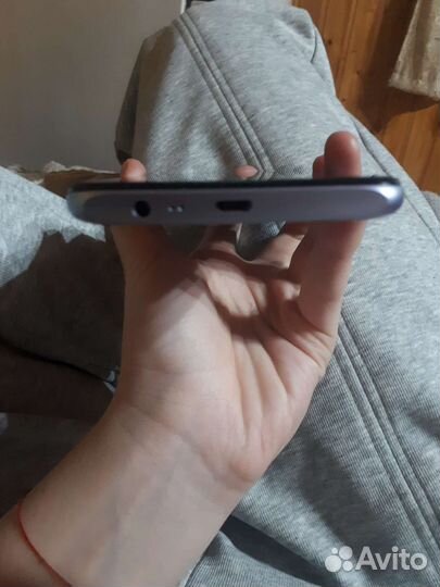Телефон Realmi c31